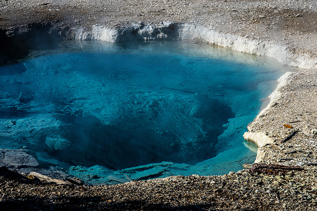 Best Things to Do in Yellowstone National Park 9