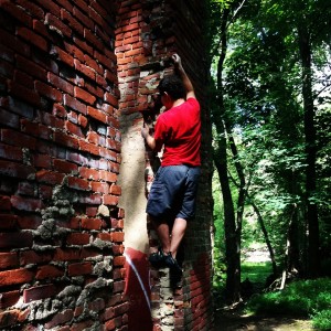 Working on an urban bouldering problem