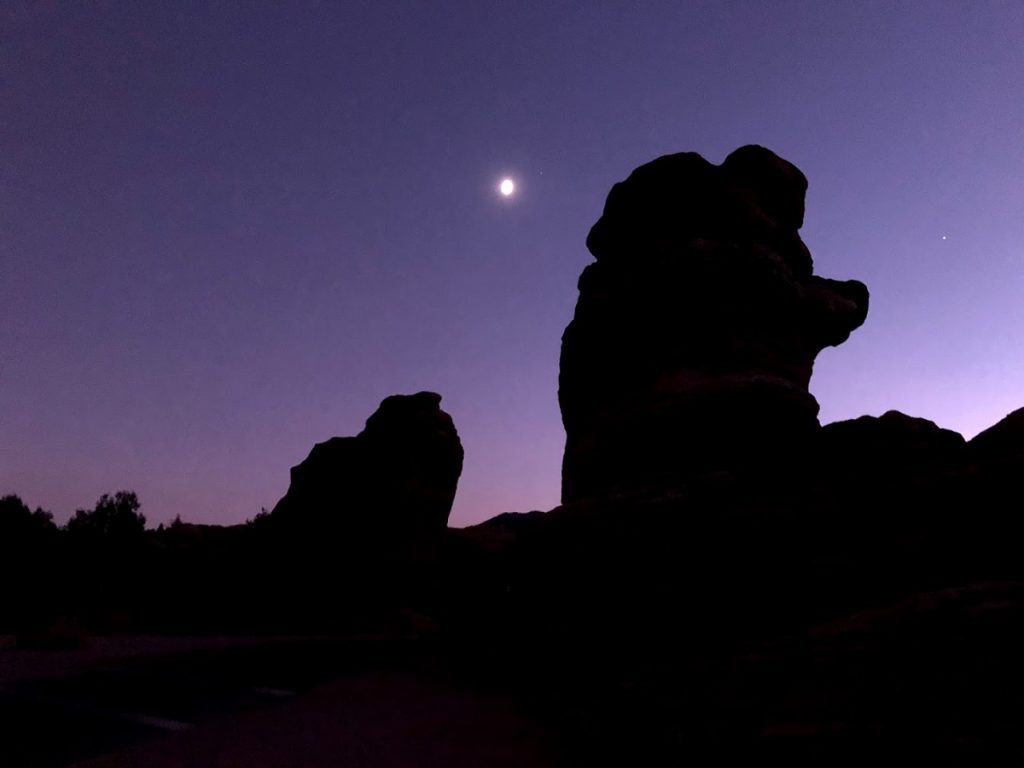 GardenofGods MoonRise